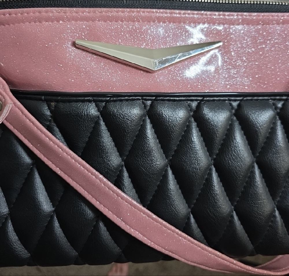 Femme Fatale Pink and Black Upholstery Quilted Women's Bag With Leopard Interior - Picture 5 of 5
